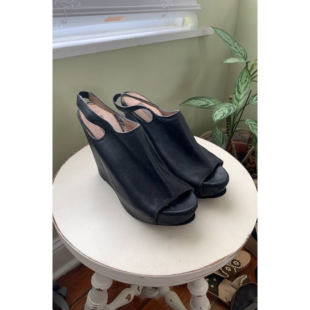 Black Steve Madden Wedges (8.5)